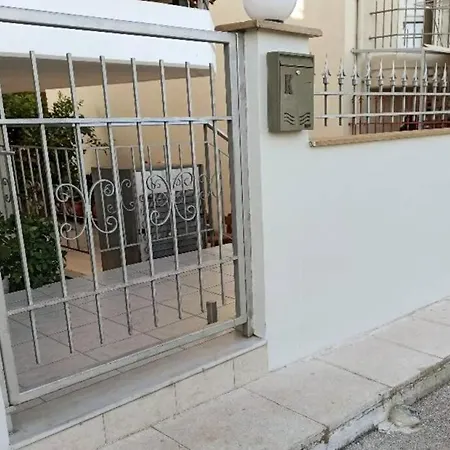 Jilda S With Private Garden! *